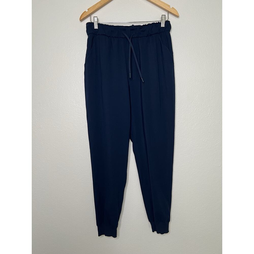 Lululemon On The Fly Navy Jogger Size 8